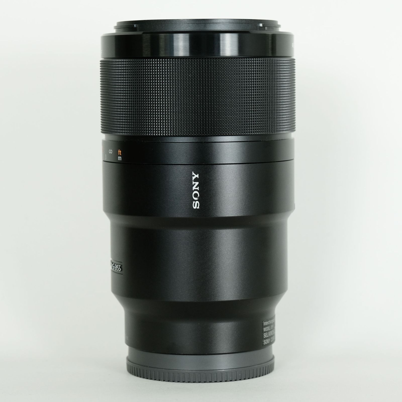 F2.8 Macro