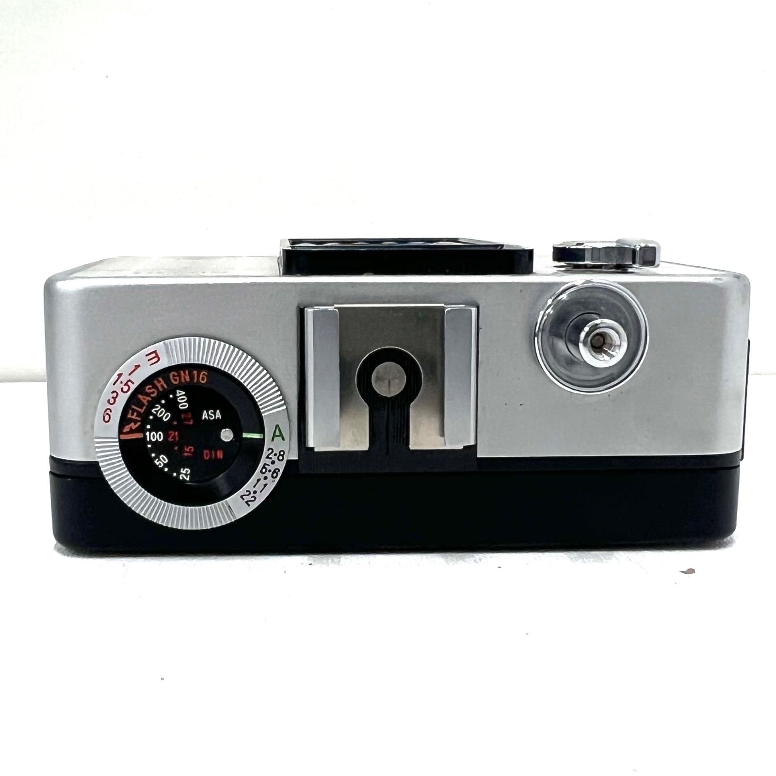 F250414-35】 RICOH Auto Half SE2 ハーフカメラ ストロボ付き