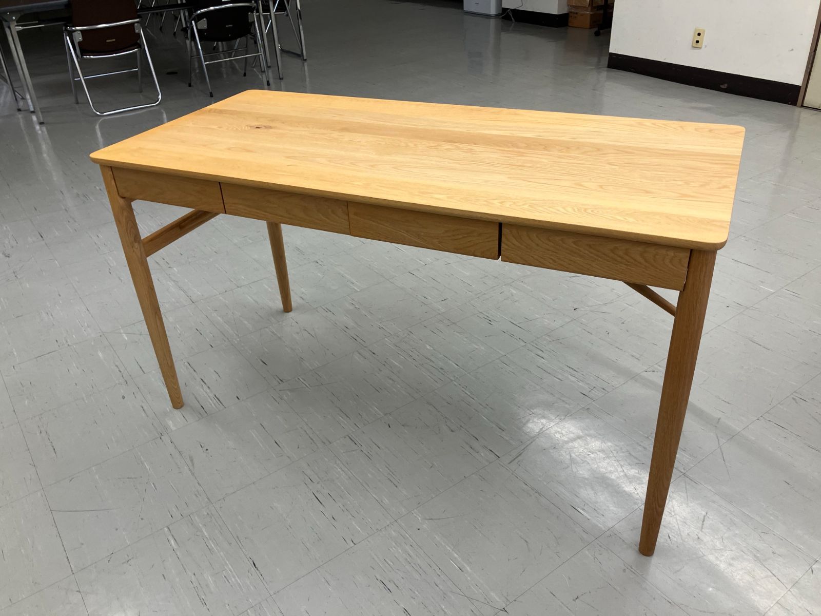 北の住まい設計社（ライティングデスク）