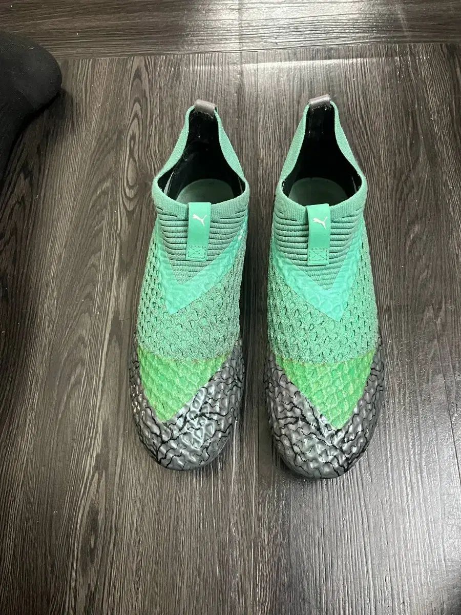 PUMA プーマ ネットフィット フューチャー サッカーシューズ