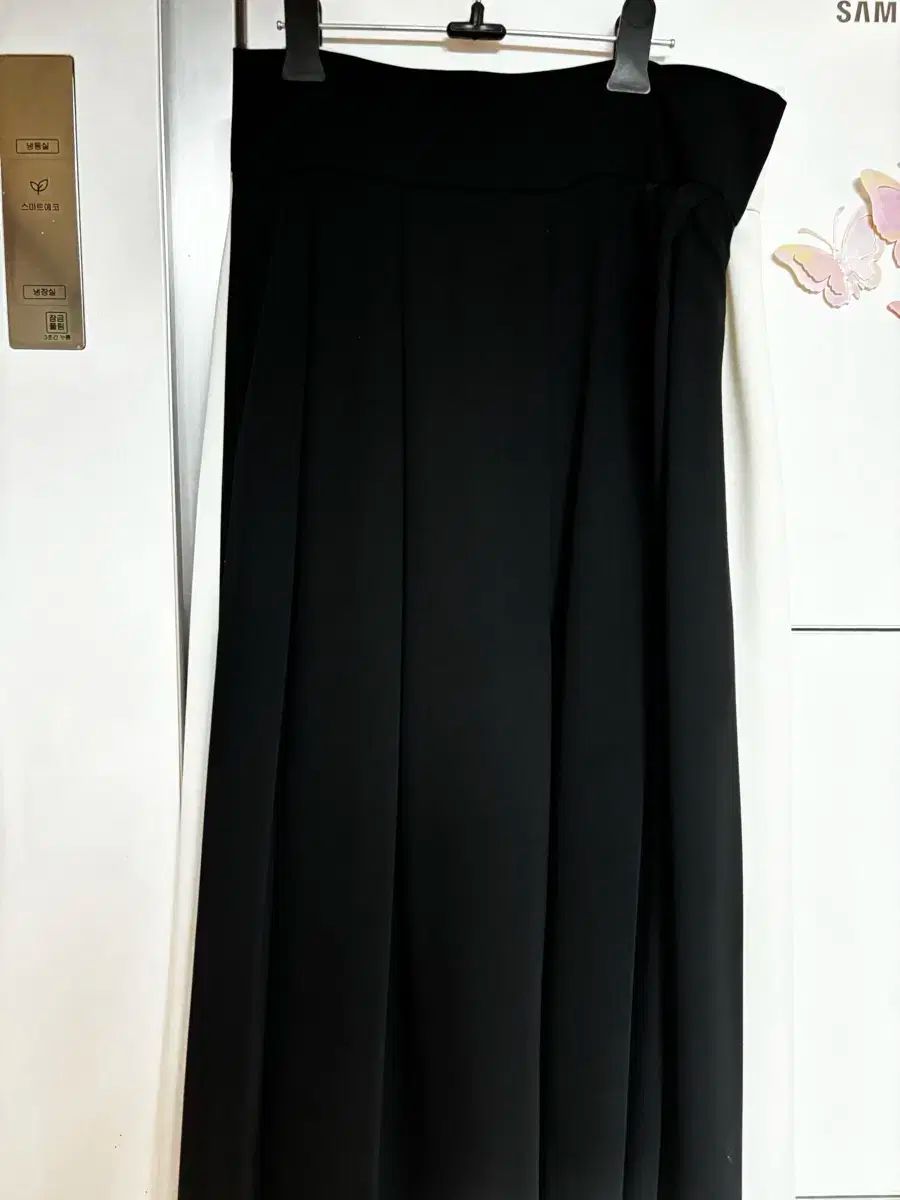 THE LAURENT パラッツォ パンツ 黒 ミディアム