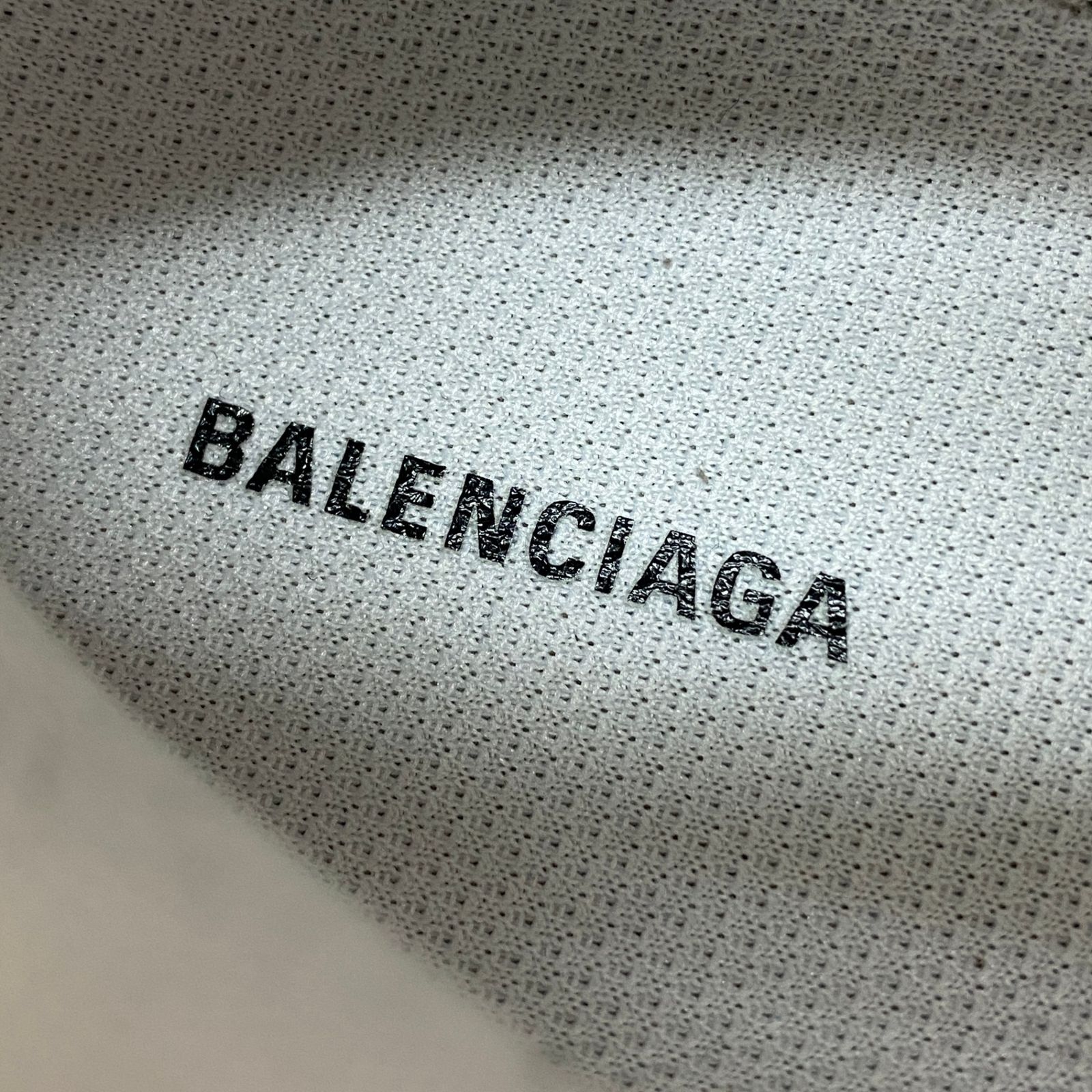 8l25 BALENCIAGA バレンシアガ TRIPLE S トリプルエス ダッド