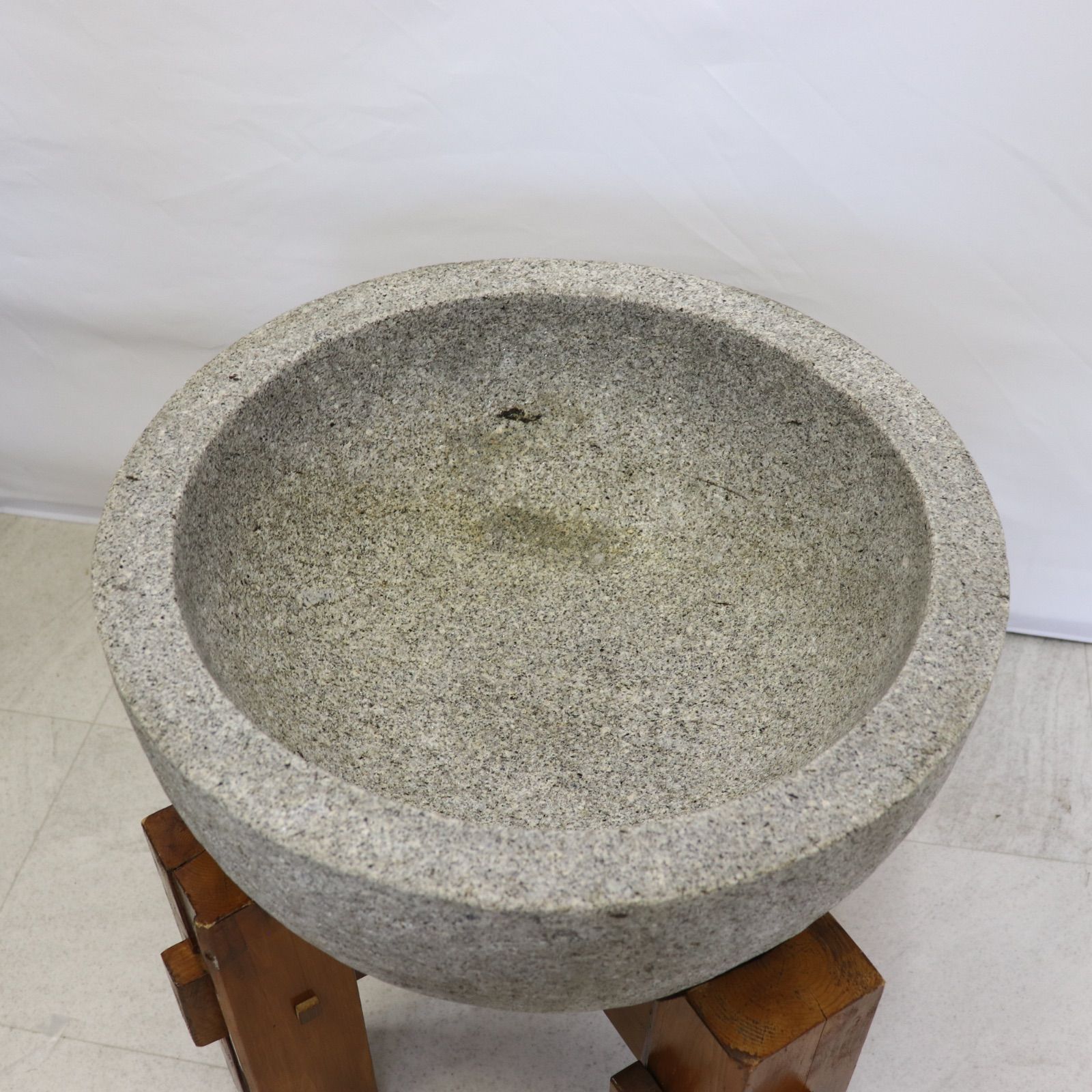 愛知県発 石臼 餅つき用 木台セット 幅500 × 奥行500 × 高さ530mm 直接引取対象品