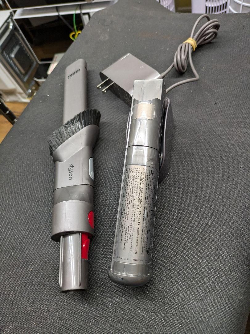 J039☆2022年製☆コードレス掃除機☆dyson☆SV19