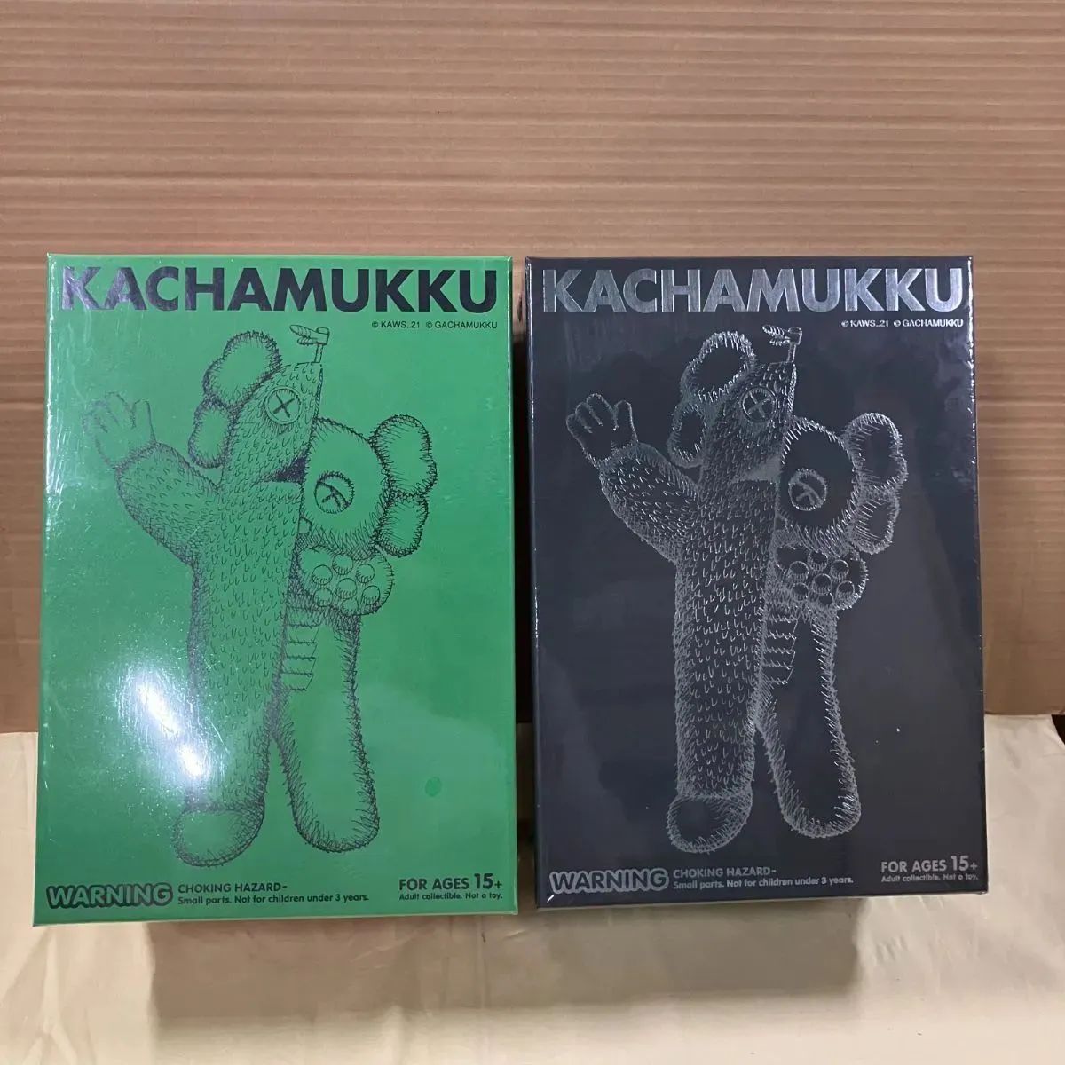 KAWS KACHAMUKKU (Original,Black) フィギュア 2点セット - メルカリ