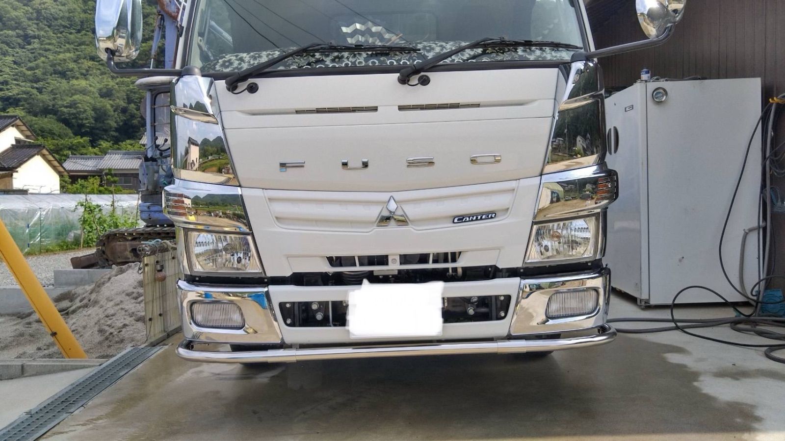 ダンプ フロントバンパー