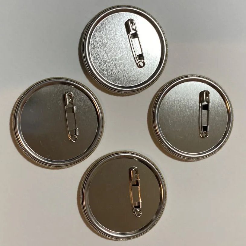 ツイステ フロイド roman 缶バッジ ツイステ Roman 缶バッジ フロイド セット - メルカリ