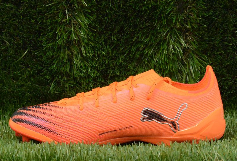 欲しいモノを一括サーチ。 プーマ PUMA ウルトラ 6 AG LONG PILE サッカースパイク ULTRA 25FW 108555-03 28.0cm 価格が一番安い！