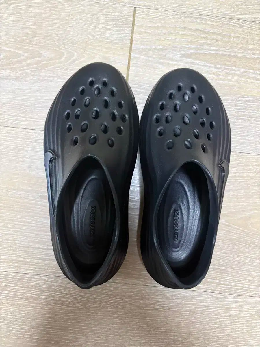 NIKE ナイキ リアクト X 若返らせる 230