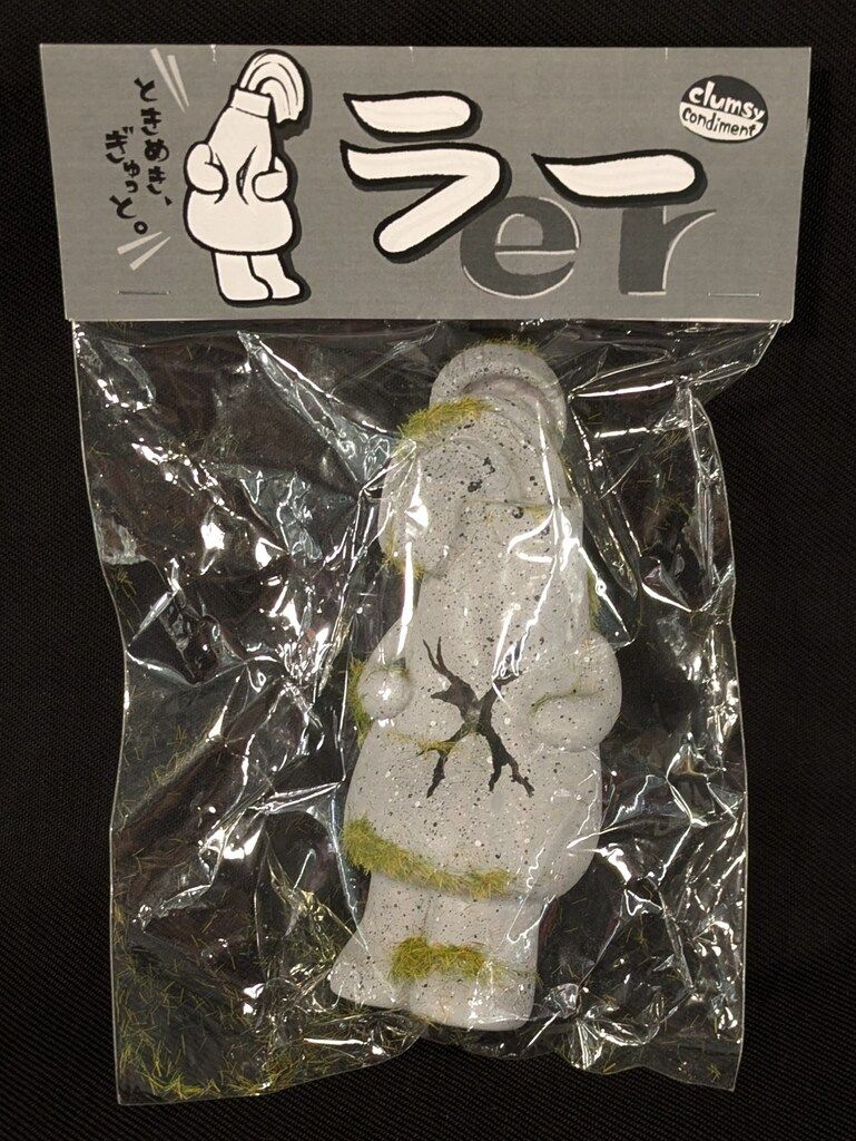 CLUMSY CONDIMENT 調味料妖精ラー 古代の石像