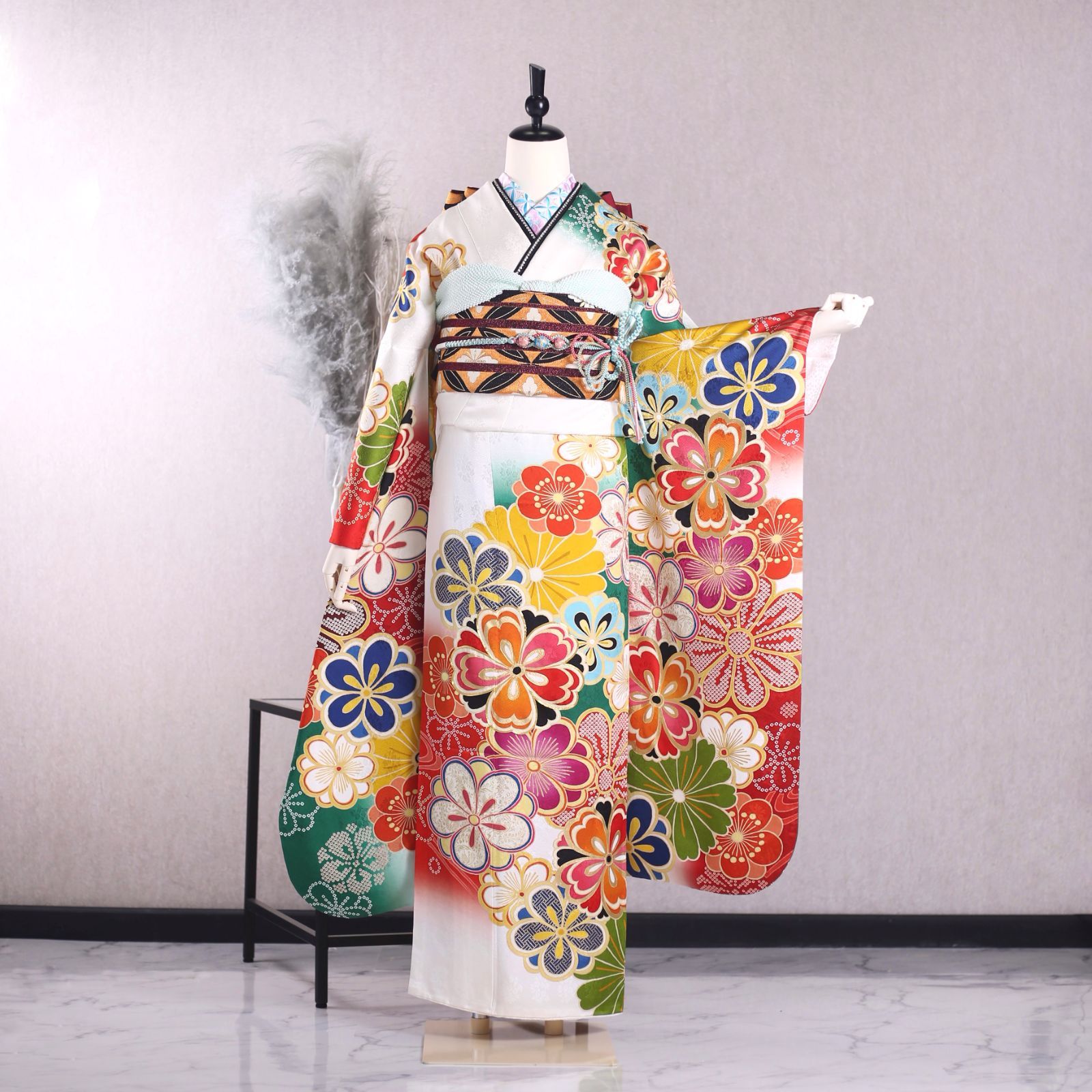 振袖フルセット 振袖セット 振袖 M～Lサイズ 白×レトロ 美品