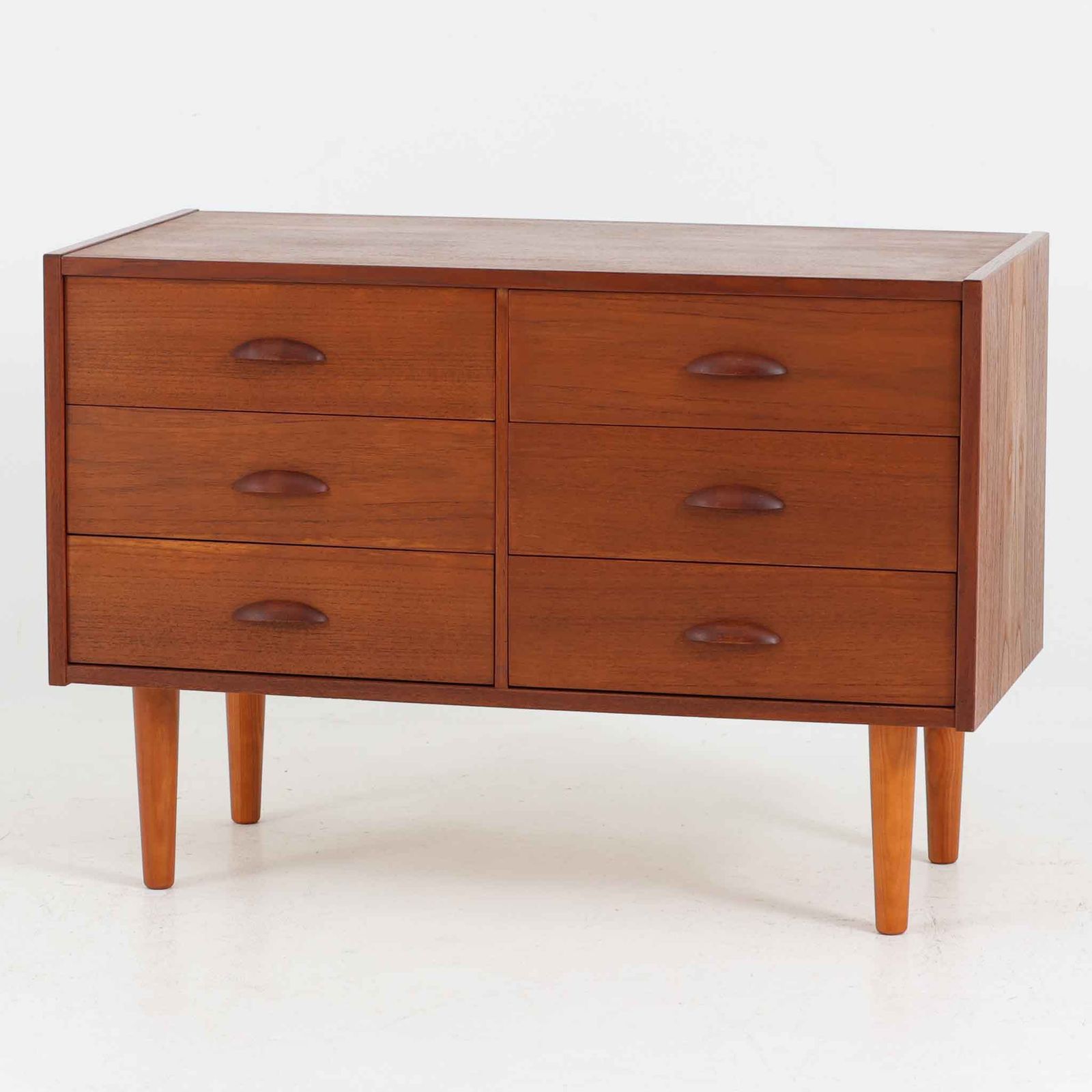 多段チェスト 小ぶり チーク 幅85cm デンマーク製 北欧ビンテージ家具 木製 収納家具 引き出し 北欧インテリア チェスト DK18542