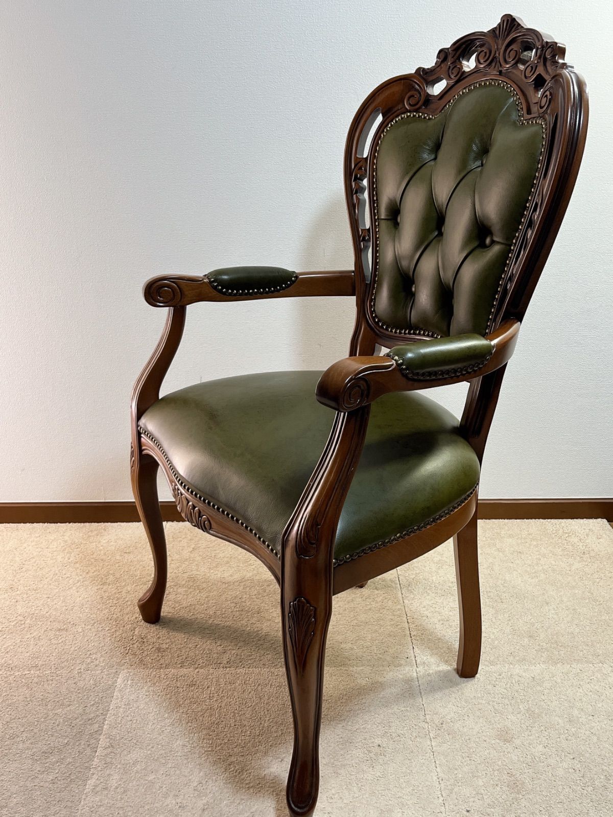 ダイニングチェアー イス いす イタリア製 イタリア家具 イタリアン 猫