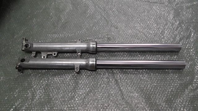 バンディット250 GJ77A の フロントフォーク O|H済 1746075367