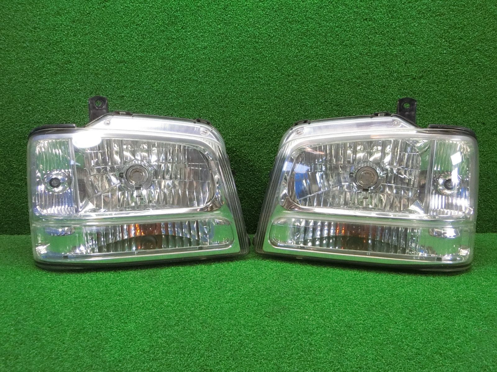 11681 コーティング済 スズキ エブリイワゴン DA62W ヘッドライト 左右セット KOITO 100-32673 研磨済 補修あり