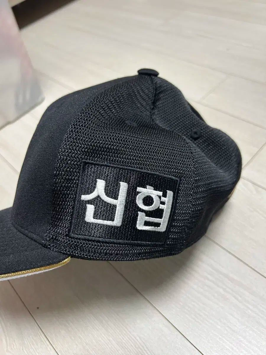 販売