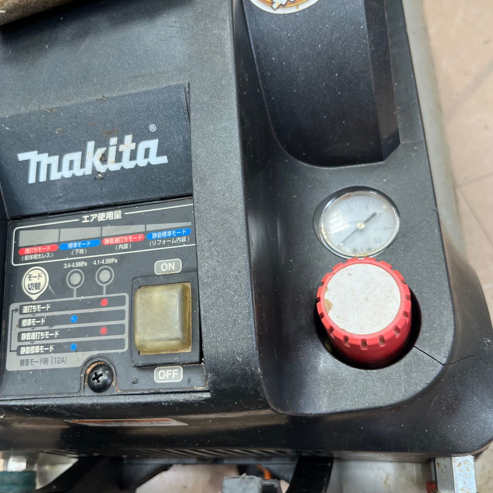 ☆マキタ(makita) 高圧専用エアコンプレッサー AC460XGH ネジ山 カバー 