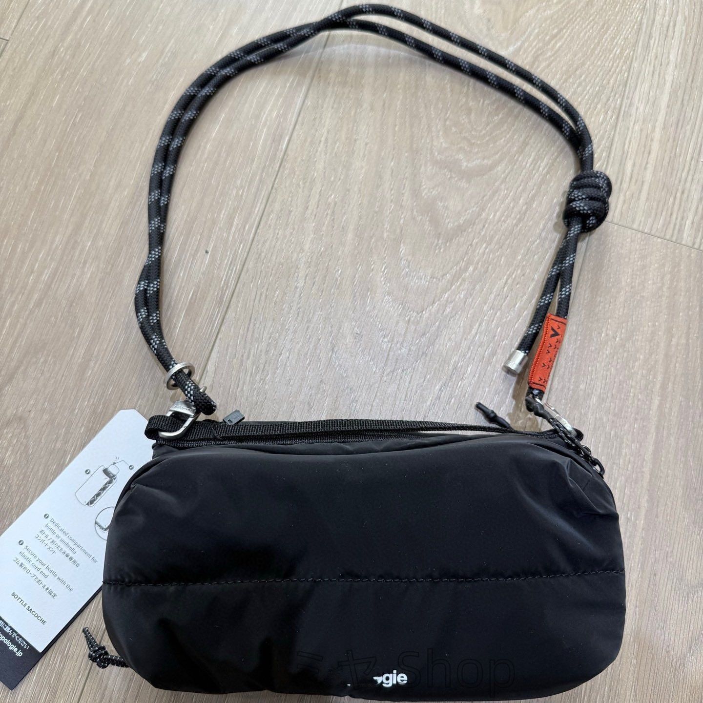 【新品未使用】Topologie 黒ボトルバッグ 斜め掛け お洒落 Topologie ペットボトルバッグ 黒 斜め掛け - メルカリ