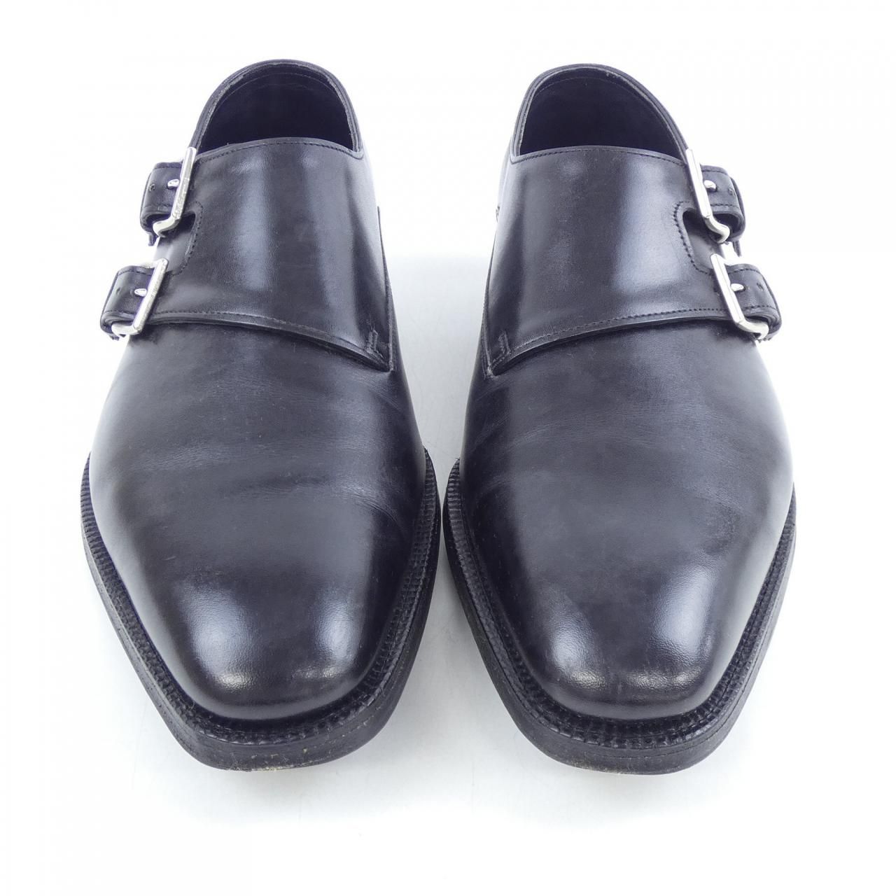 JOHN LOBB