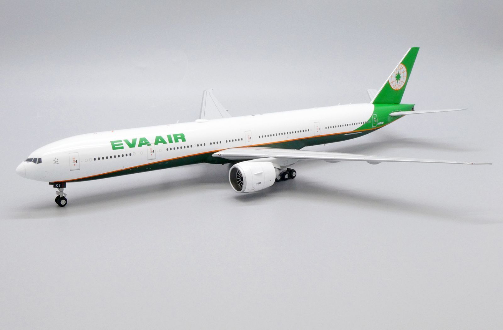 エバー航空 777-300ER