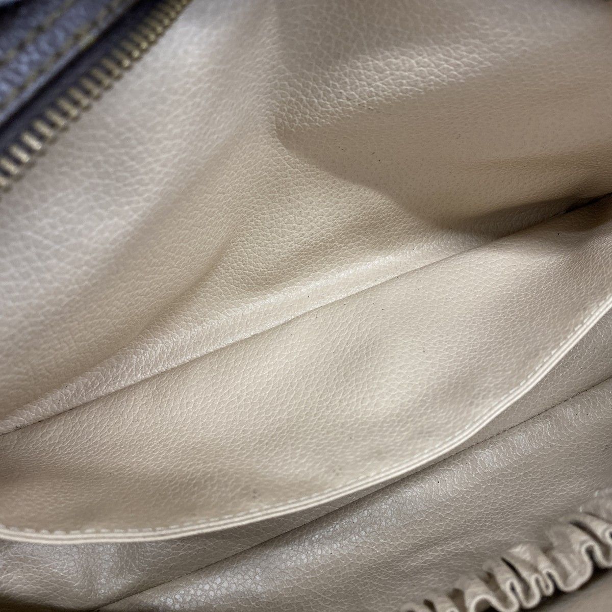 トゥルーストワレット28 M47522