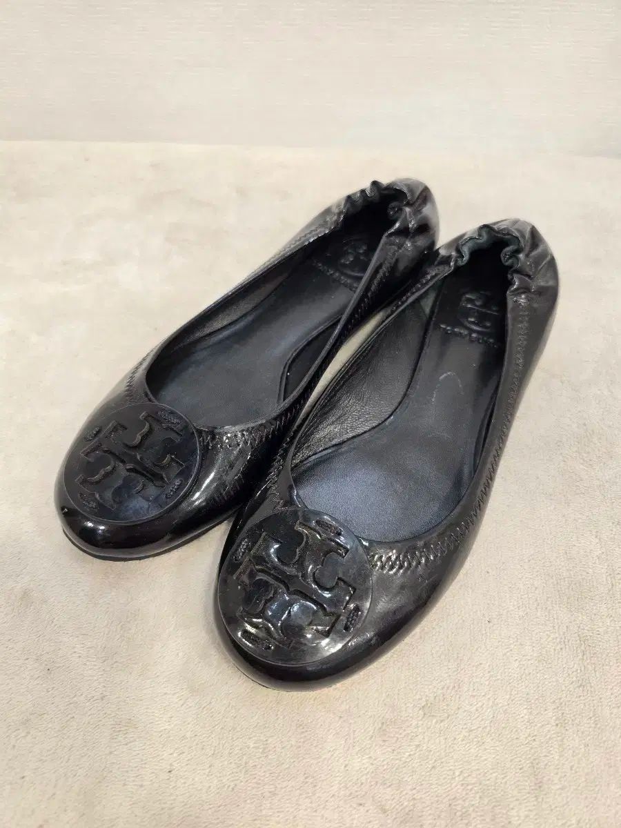 超美品 Tory Burch フラットシューズ Tory Burch - ❤︎トリーバーチ フラットシューズ サイズ6❤︎の