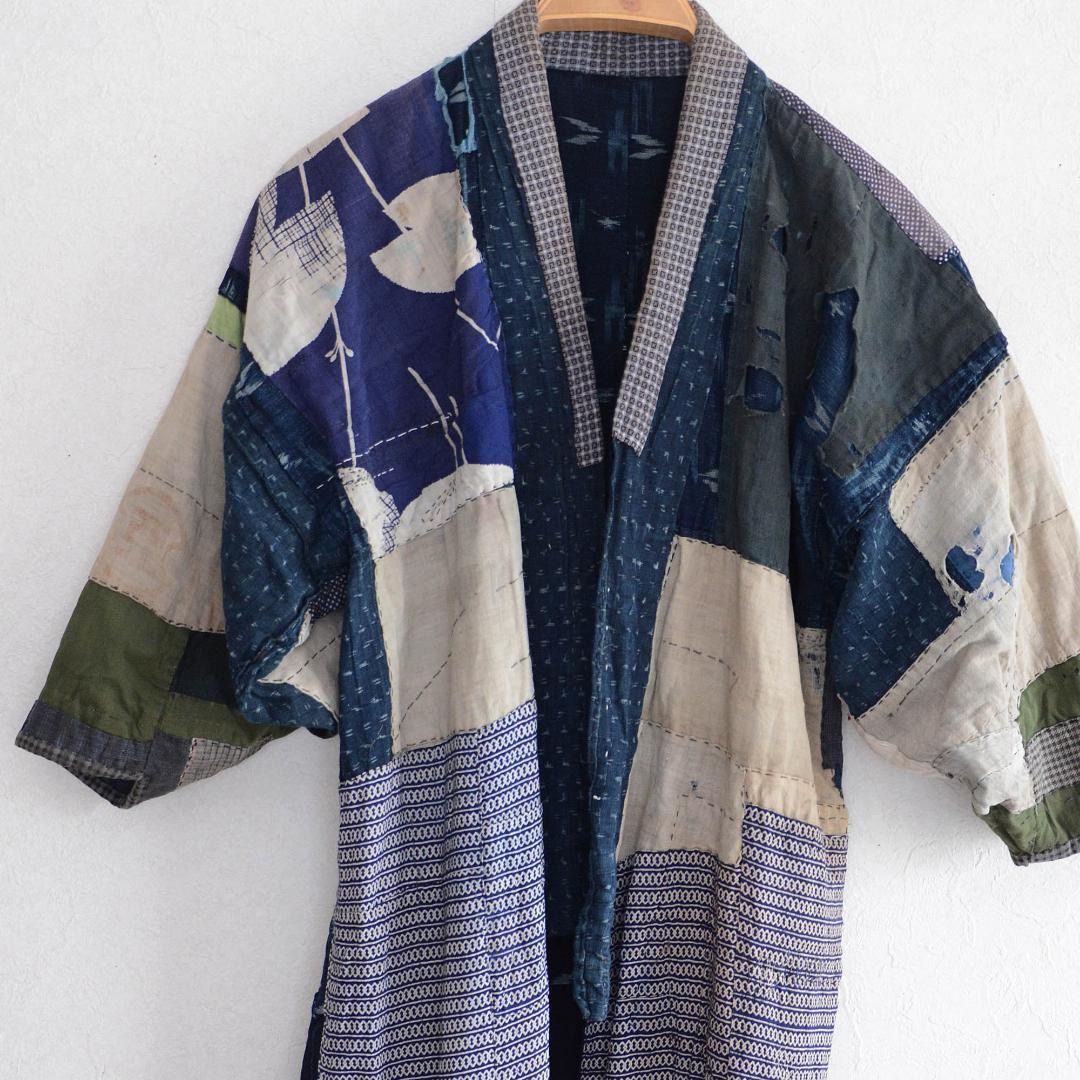 襤褸 野良着 古着 藍染 木綿 麻 着物 古布 絣 絞りヴィンテージリメイク素材 Japanese Vintage Boro Noragi – Indigo Kasuri Shibori Cotton - Hemp Kimono Fabric
