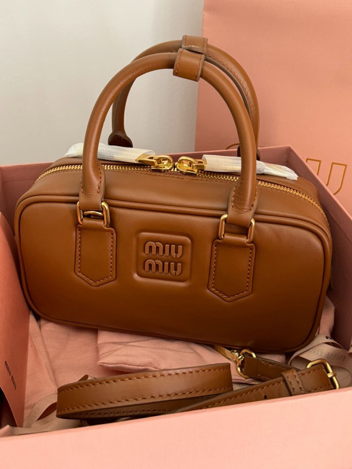 コニャックブラウン