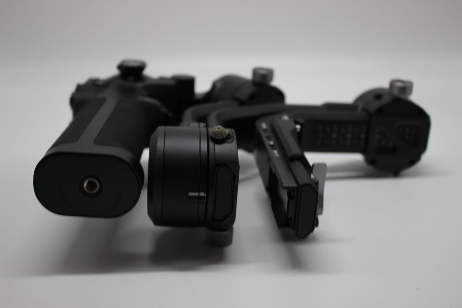 2 3軸ジンバルスタビライザー