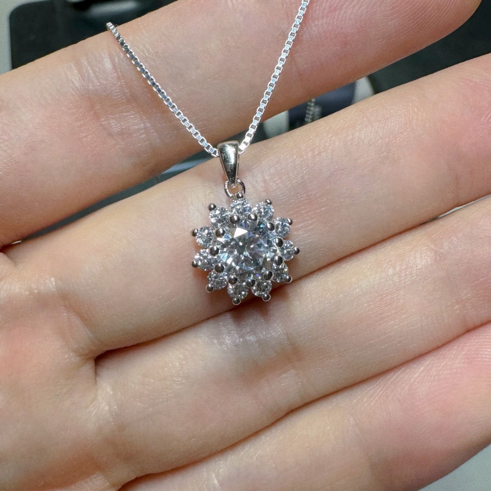 鑑定書付きダイヤモンド プラチナ ネックレス 目ざとく 