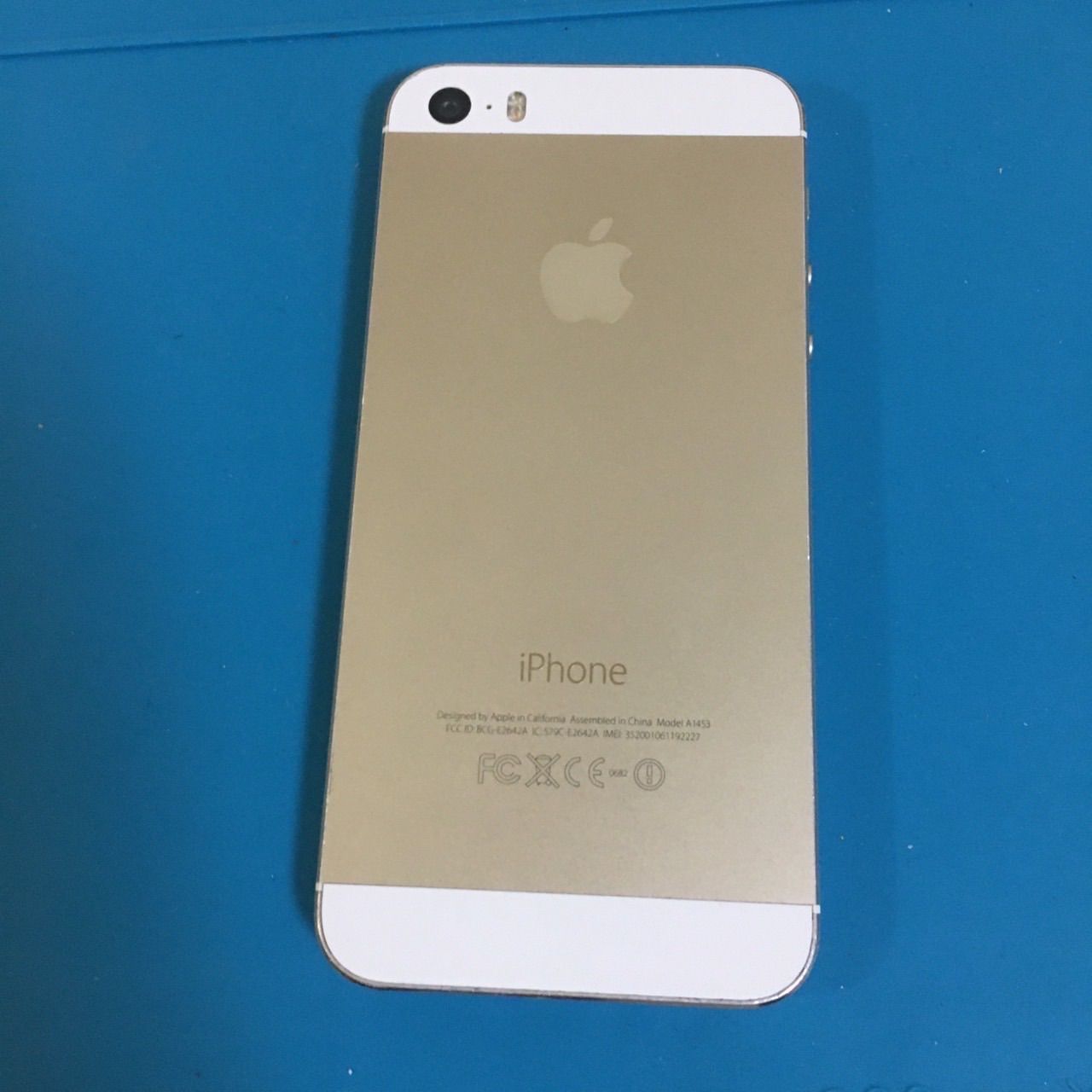 iPhone5s ゴールド 32GB 本体 美品 限定特価につき早い者勝ち！即購入 