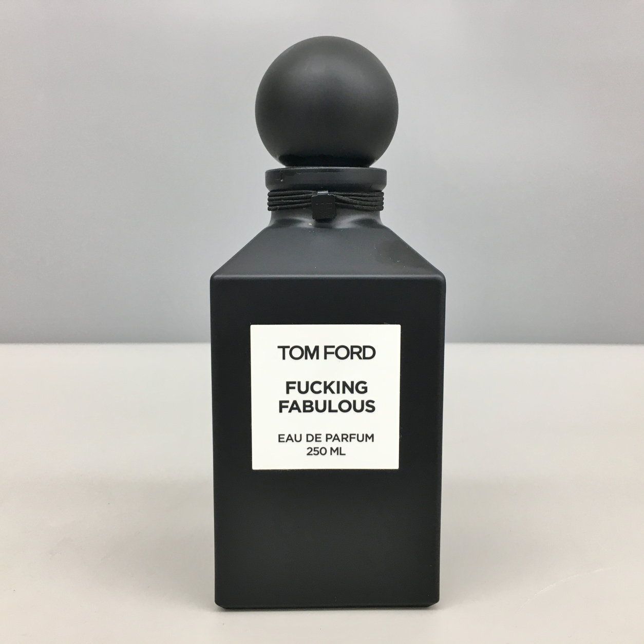 トムフォード TOMFORD 香水 250ml ファッキンファビュラス