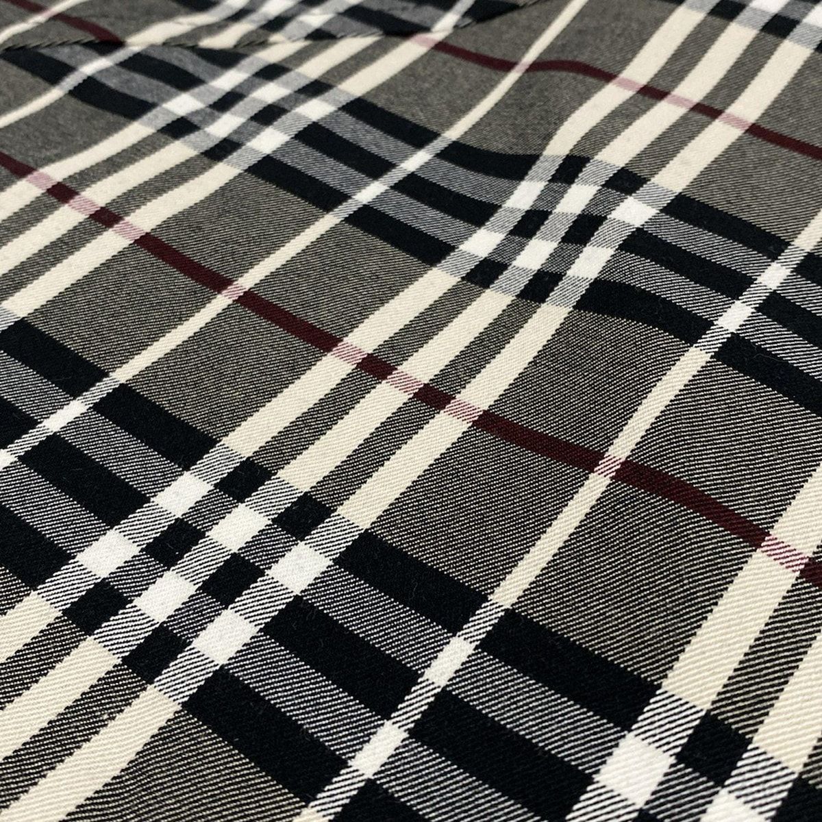 - グレー×アイボリー×マルチ