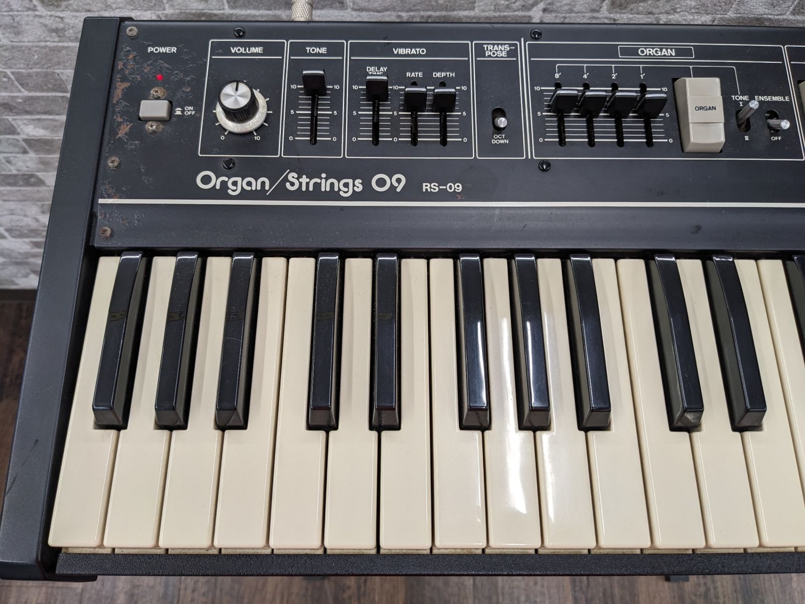 動作品 Roland Organ Strings RS-09 Older Version ローランド アナログ シンセサイザー スタンド付き
