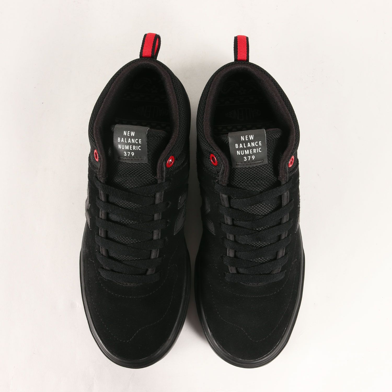 CHALLENGER New Balance Numeric NM379MCH