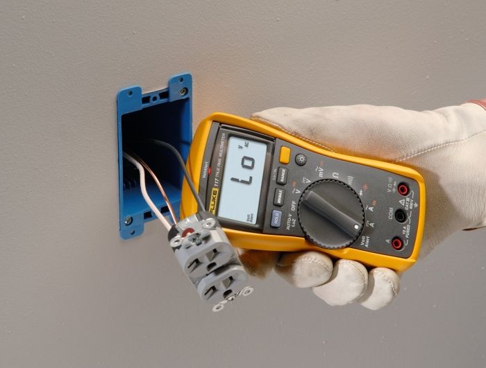 FLUKE-117