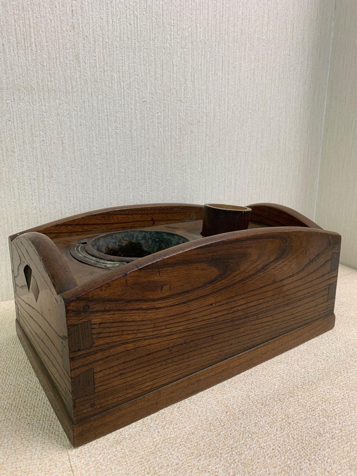 【フォロー割対象商品】昭和レトロ 欅たばこ盆 手炙り ひとり火鉢 銅落とし アンティーク アーチ型9-C - メルカリ