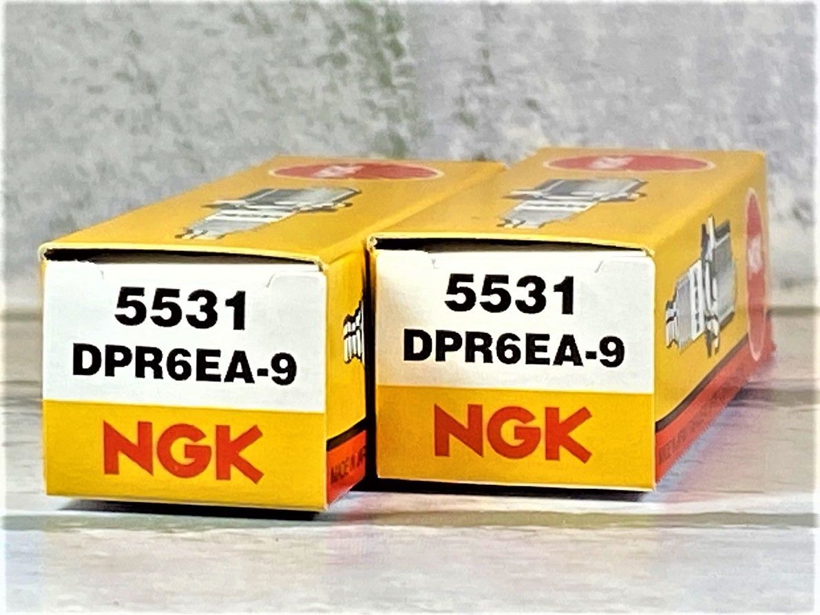 ＮＧＫ　ＤＰＲ６ＥＡー９　４本セット　スズキ　マローダー１６００　０４ー　適合　新品！