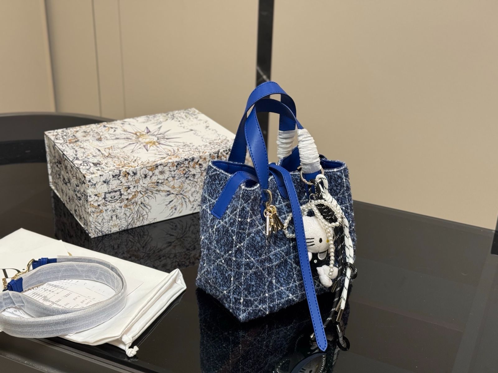 今日特価】Dior Medium Toujours Shopping Bag ディオール