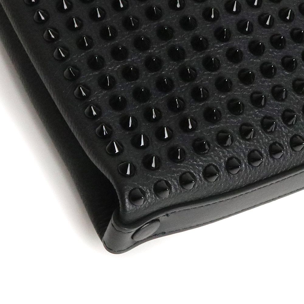 （未使用　展示品）クリスチャンルブタン Christian Louboutin KALOUPOUCH カルー ポーチ スタッズ クラッチバッグ グレインレザー ブラック 黒 ガンメタル金具 1195035 クリスチャンルブタン KALOUPOUCH カル― ポーチ スタッズ クラッチ