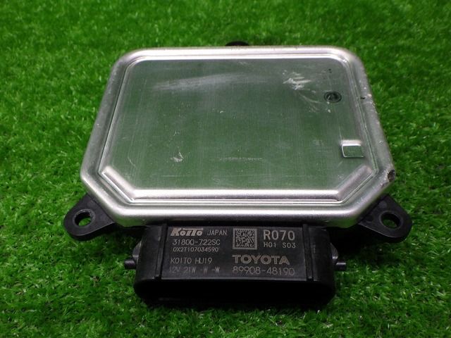 トヨタ MXUA80/85 ハリアー 純正 ヘッドライト LEDコンピューター