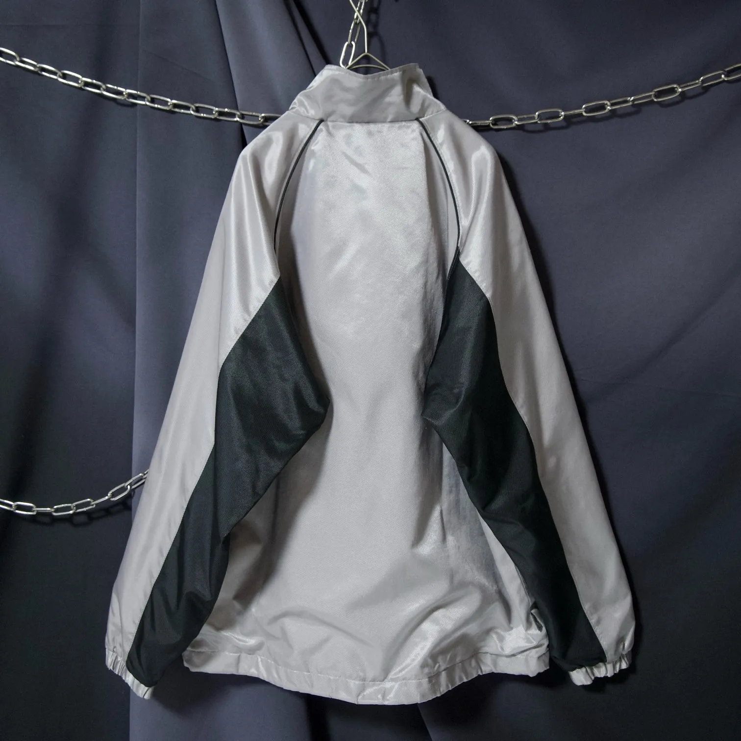 美品00s old adidas シルバーナイロンセットアップ上下 B系Y2K 00s c2005 Adidas Silky Silver Setup Track Jacket Pants 2005
