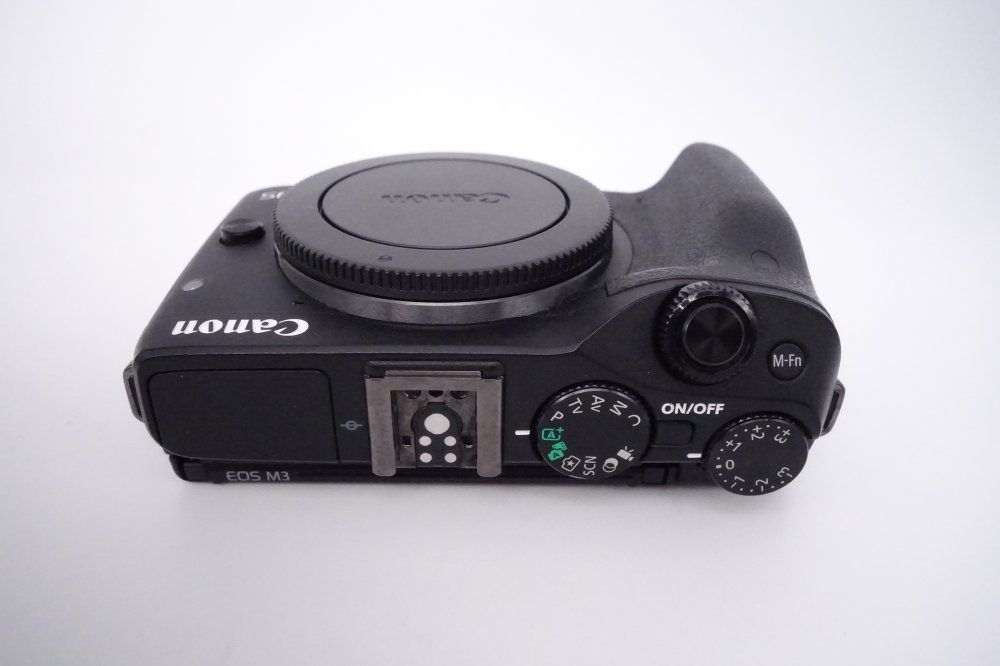  上品 キヤノン Canon ミラーレス一眼カメラ EOS M 3 ボディ ブラック EOSM BK BODY ミラーレス一眼 デジタルカメラ
