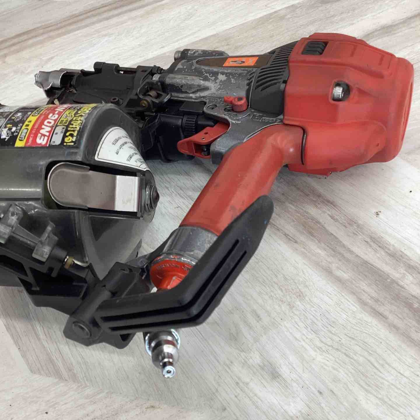 Makita PT353D バッテリー式釘打機 DC14.4V マキタ PT353DZK 18V Makita PT353D バッテリー式釘打機 DC14.4V マキタ PT353DZK 18V