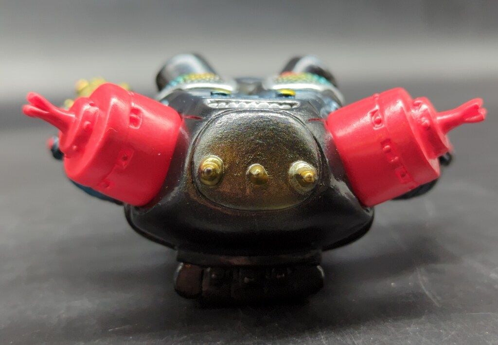 ブルマァク ブルマァクの怪獣シリーズ ウルトラセブン リトルキングジョー　蓄光 ブルマァクのリトルな「宇宙ロボットキングジョー」が2種襲来