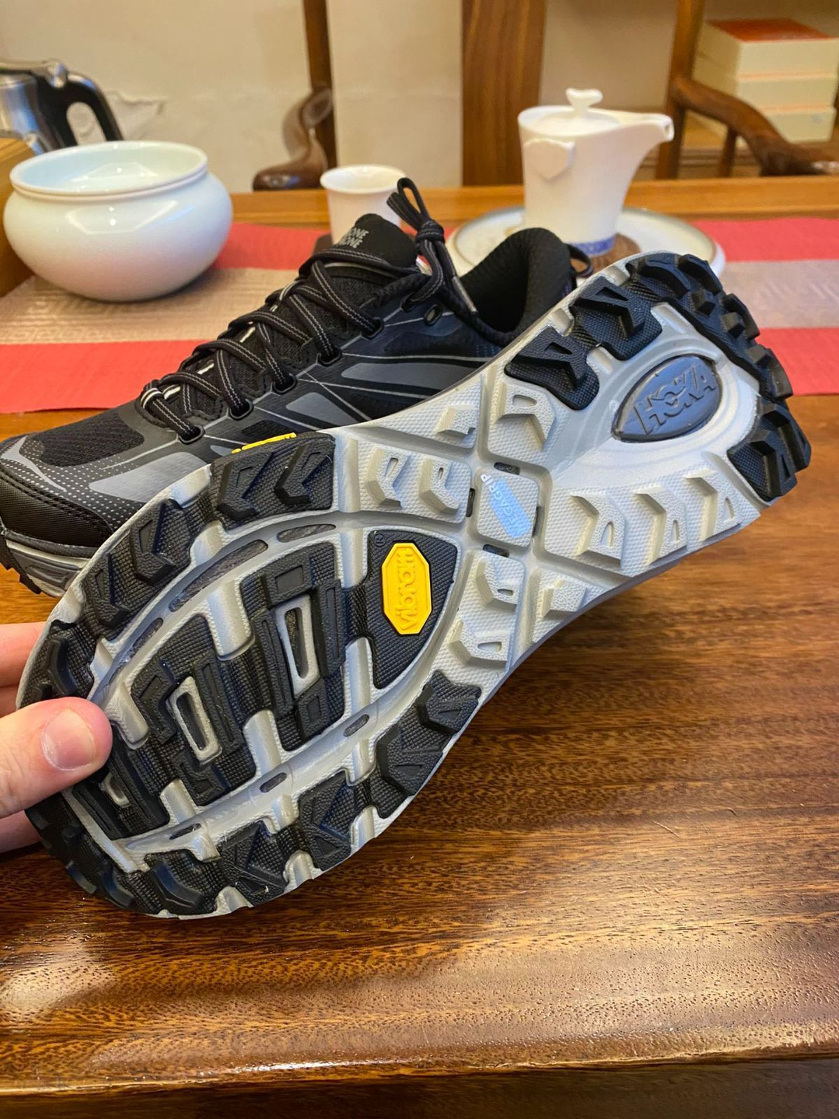 新品、未使用 HOKA ONE ONE Mafate Speed 2 滑り防止・サポート