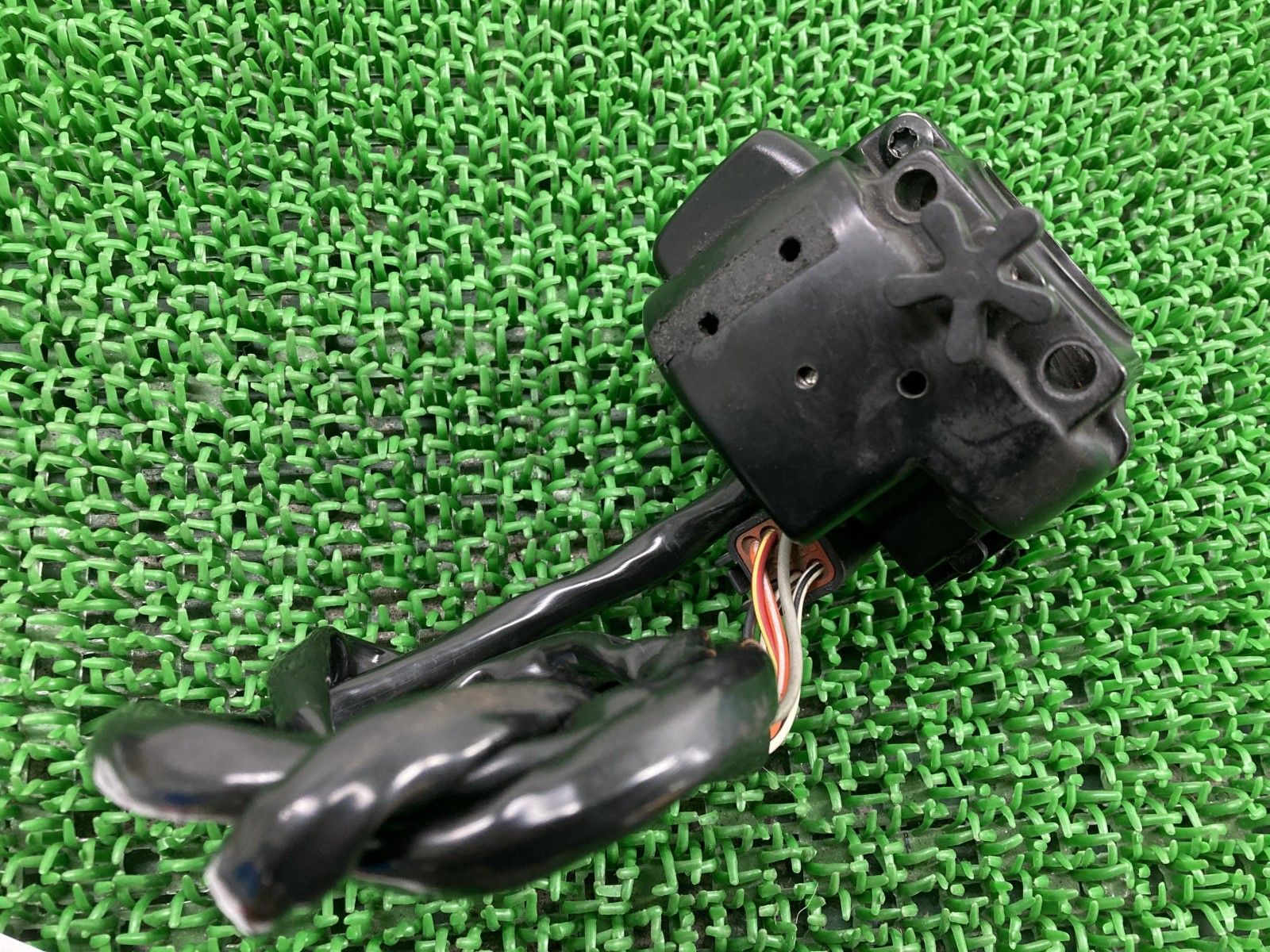 ソフテイル ハンドルスイッチ 右 ハーレー 純正 バイク 部品 エボ EVO TC88 FLST FXST 車検 Genuine iA