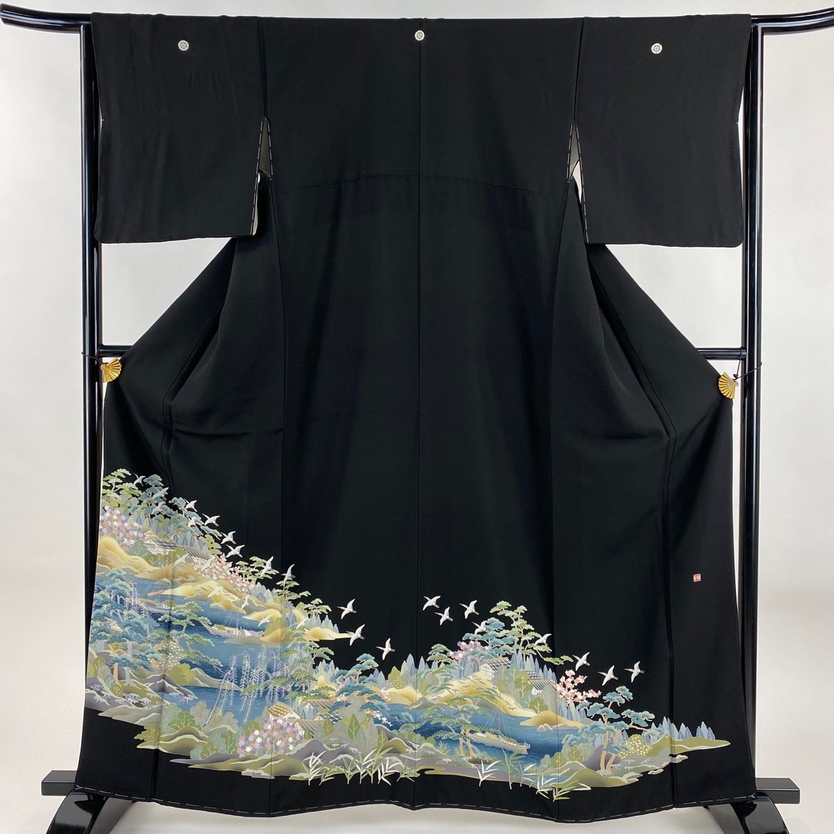 黒留袖 身丈162.5cm 裄丈64.5cm M 袷 落款 水辺の風景 鶴 黒 正絹 秀品