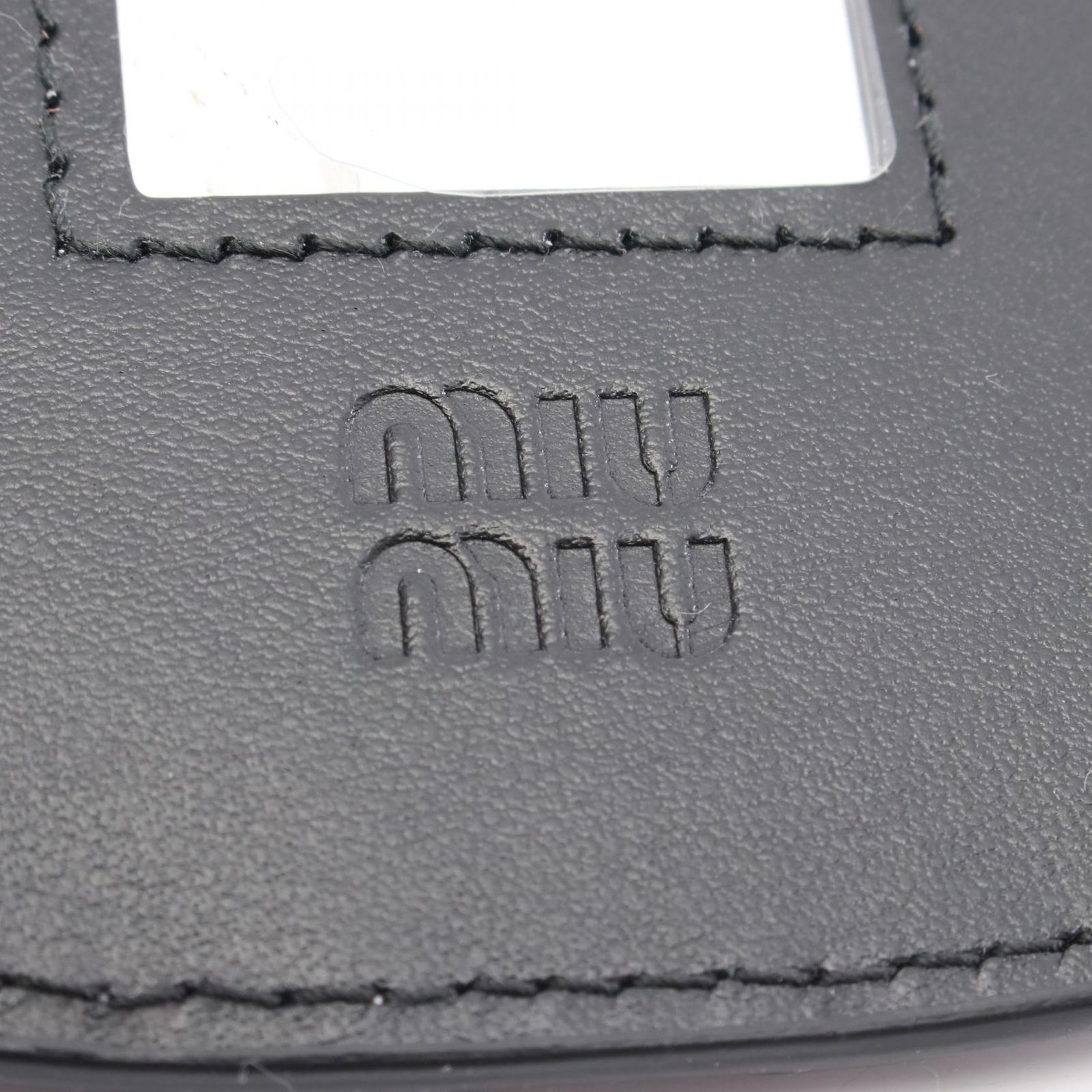 ミュウ ミュウ Miu Miu チャーム MIU HOODIE 5TL5302CUJF0031 ホワイト系 レザー キーホルダー レディース FORTGASGNV_COM_BR