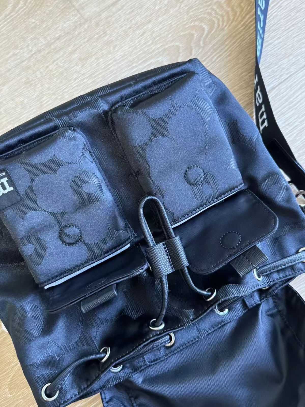 レディース ブラック